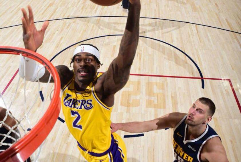 穆雷在湖人比赛中战术调整，比分优势明显引发热议！的简单介绍